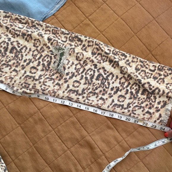 Style Rack Leopard Print jeans - Picture 8 of 11